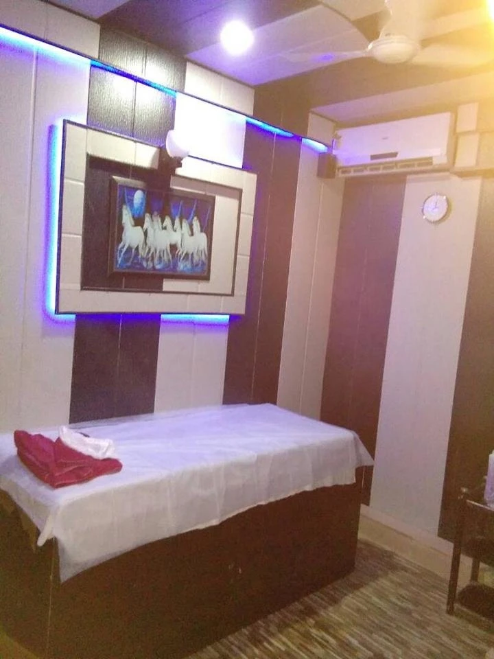 Paradiseon Spa = Vip Clas a to Z Service – Indian escort in Hyderabad — 19 / 20