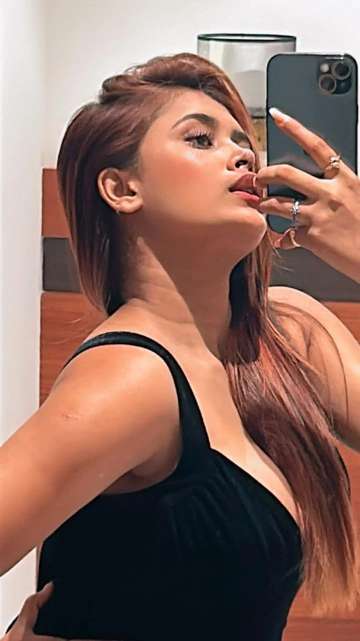 Leena Escorts – Indian escort in Hyderabad — 6 / 23