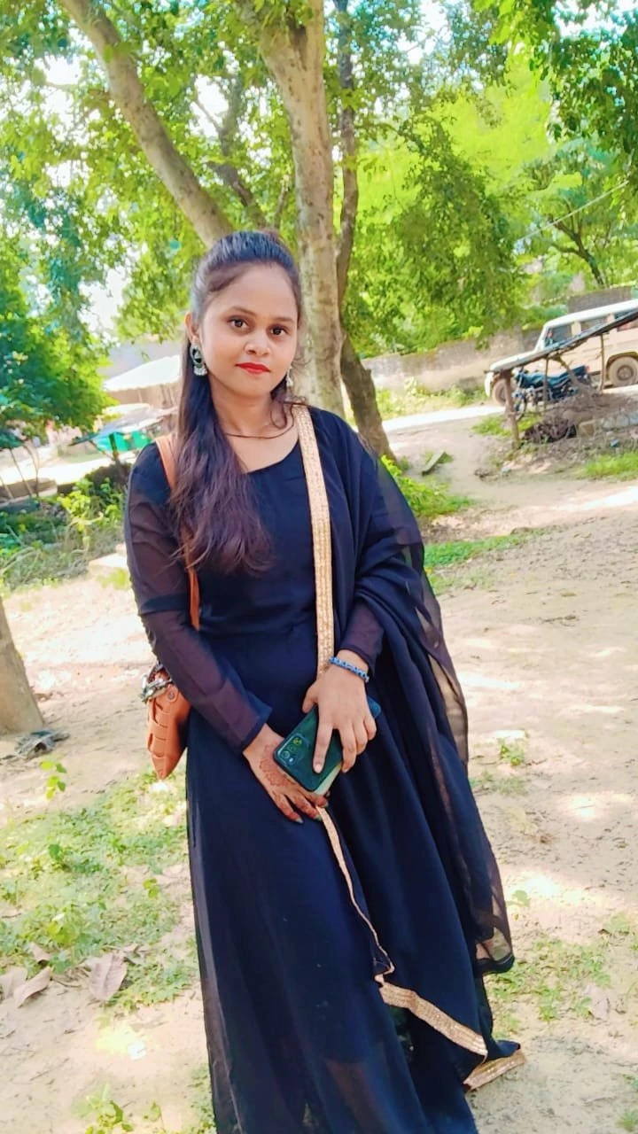 Neha College Girl – Indian escort in Hyderabad — 1 / 4