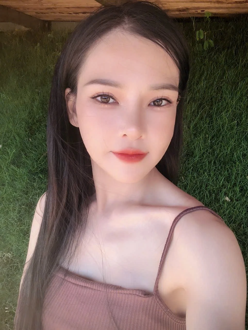 Gina – Vietnamese escort in Ho Chi Minh City — 6 / 8