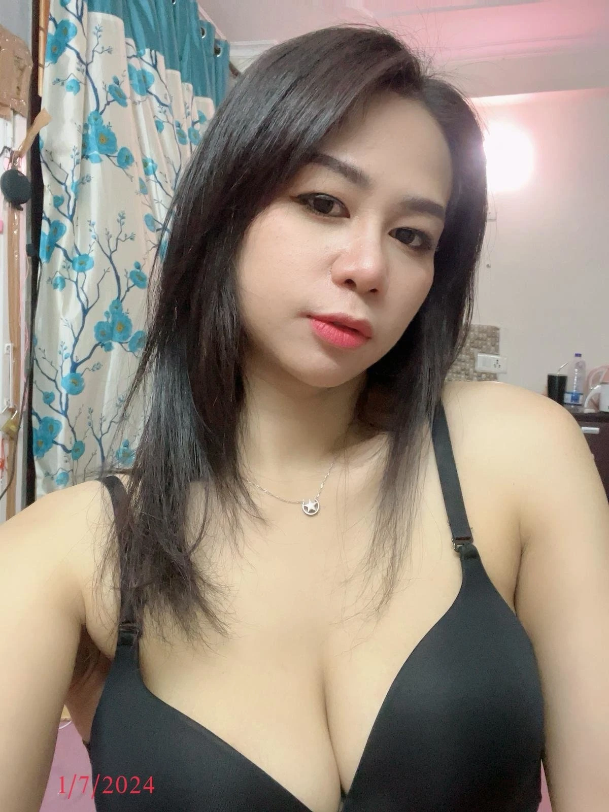 Mimi – Thai escort in Gurgaon — 2 / 3