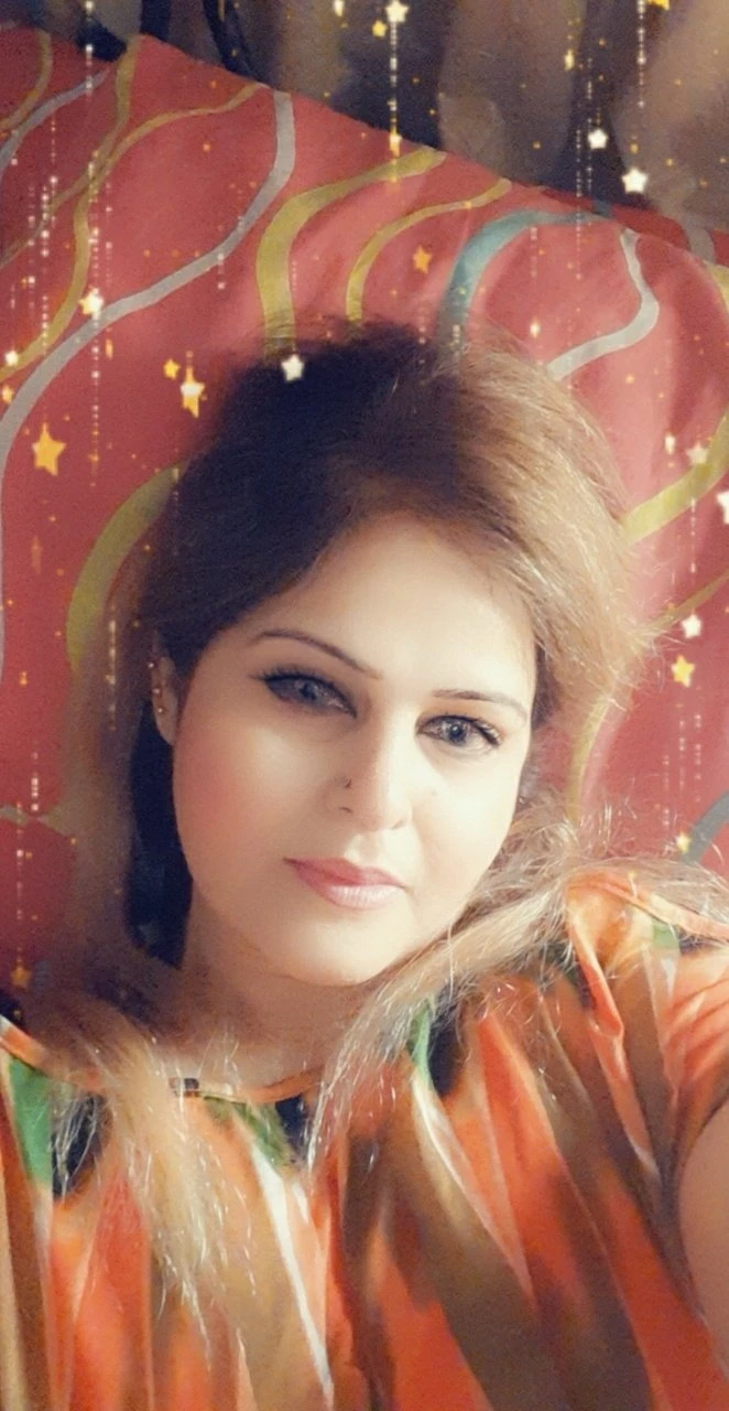 Zara – Pakistani escort in Lahore — 18 / 31
