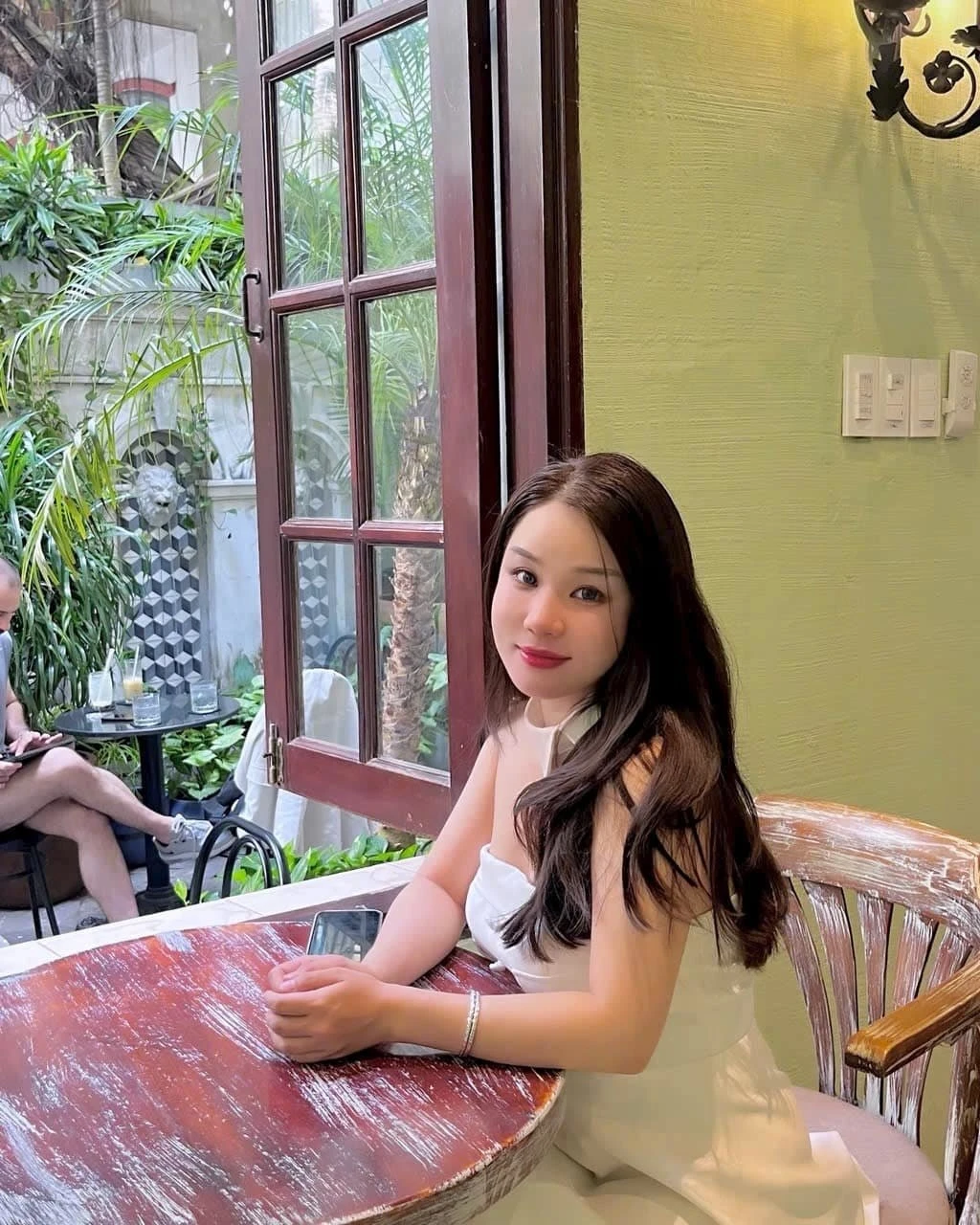 Dianna – Filipino escort in Ho Chi Minh City — 12 / 13