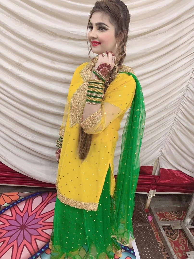 Payal Shah – Pakistani escort in Lahore — 2 / 12