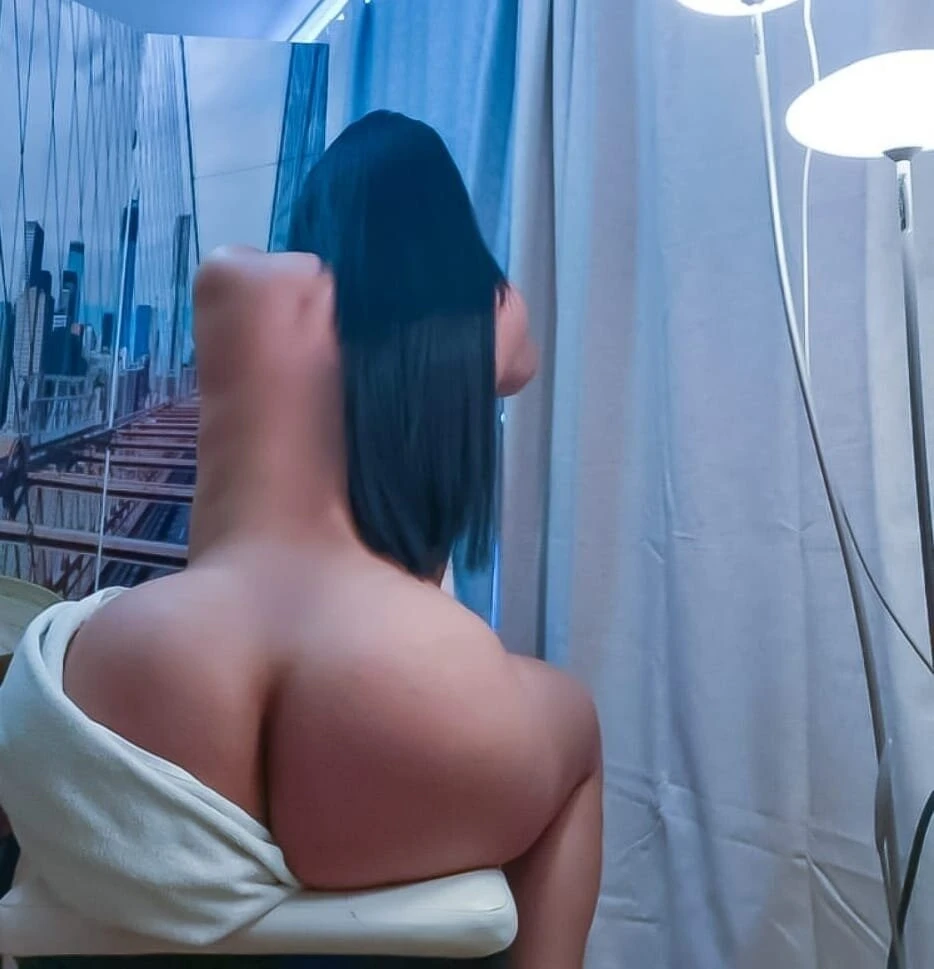 Lilly – Saudi escort in Karāchi — 2 / 8