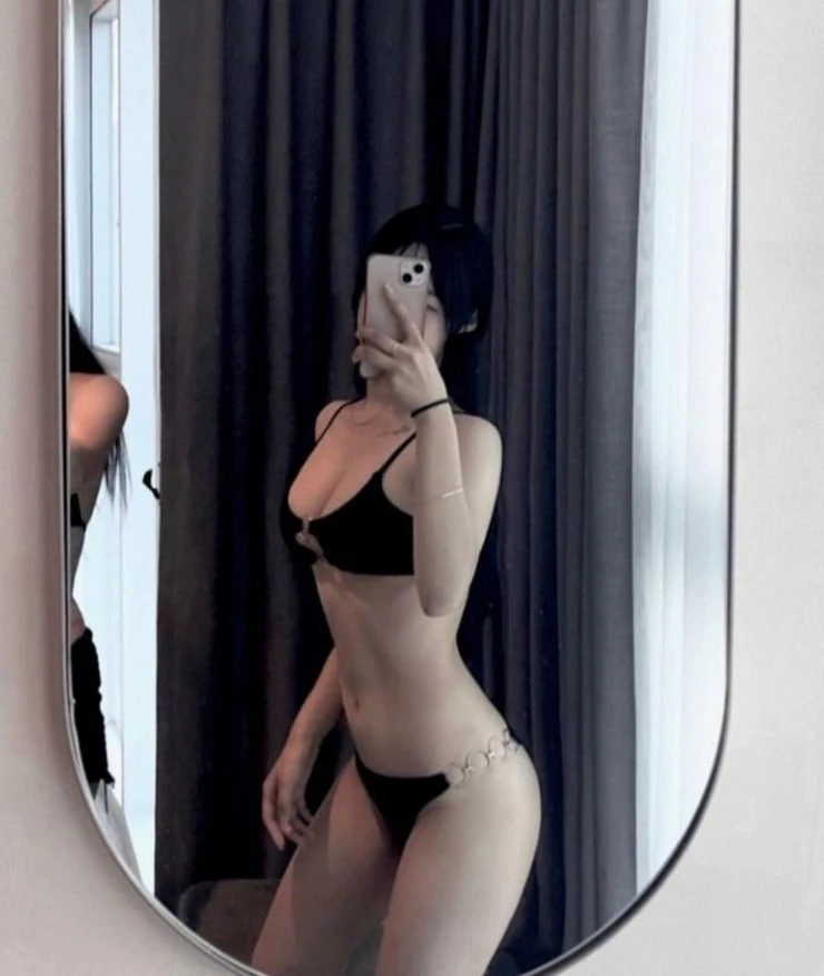 Che a Real Independent Korean Girl – South Korean escort in Seoul — 2 / 4