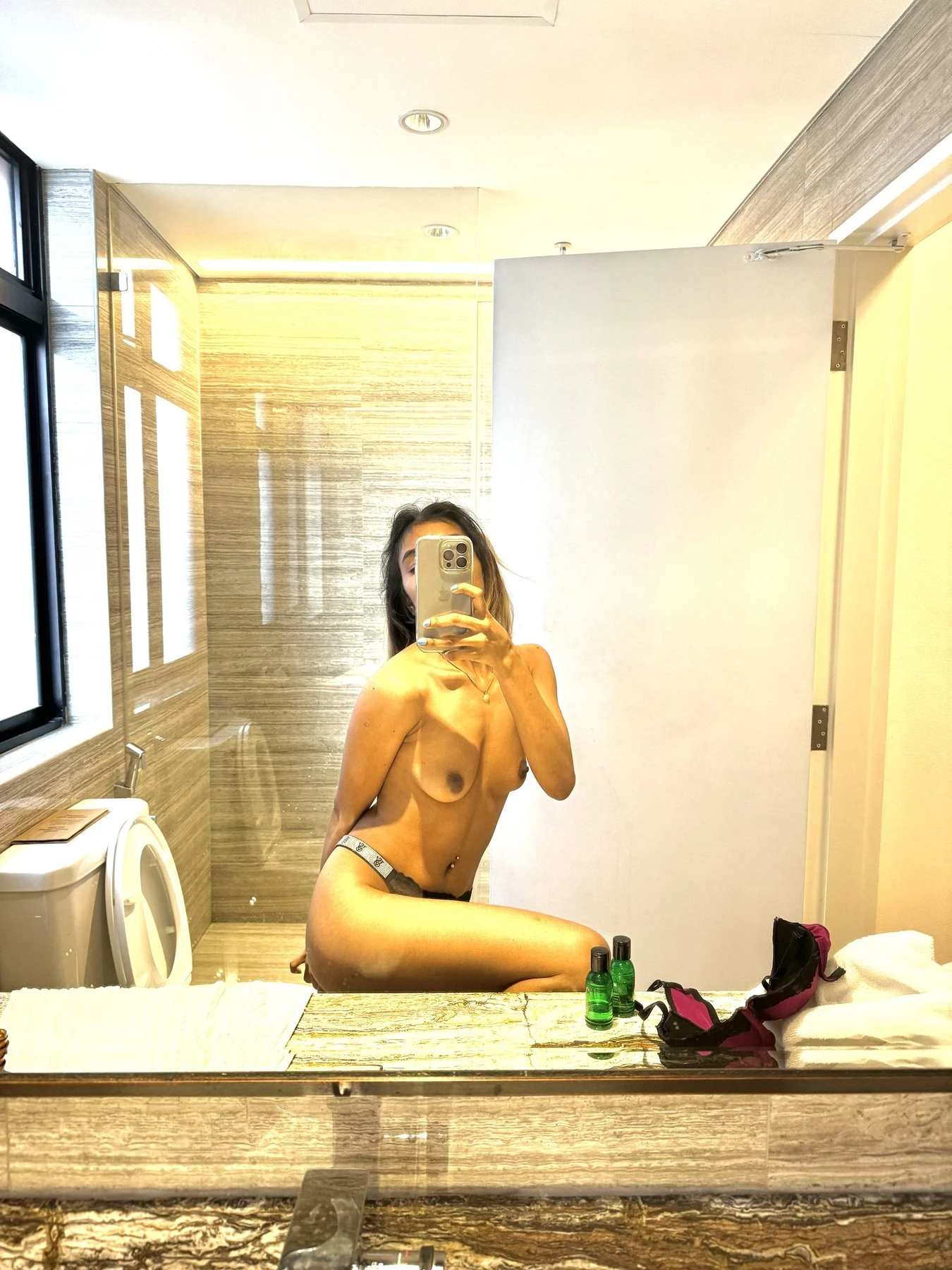 Angel Emma – Indian escort in Colombo — 3 / 12