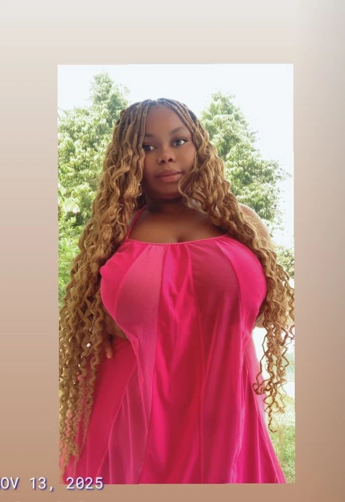 Samantha – South African escort in Noida — 3 / 9