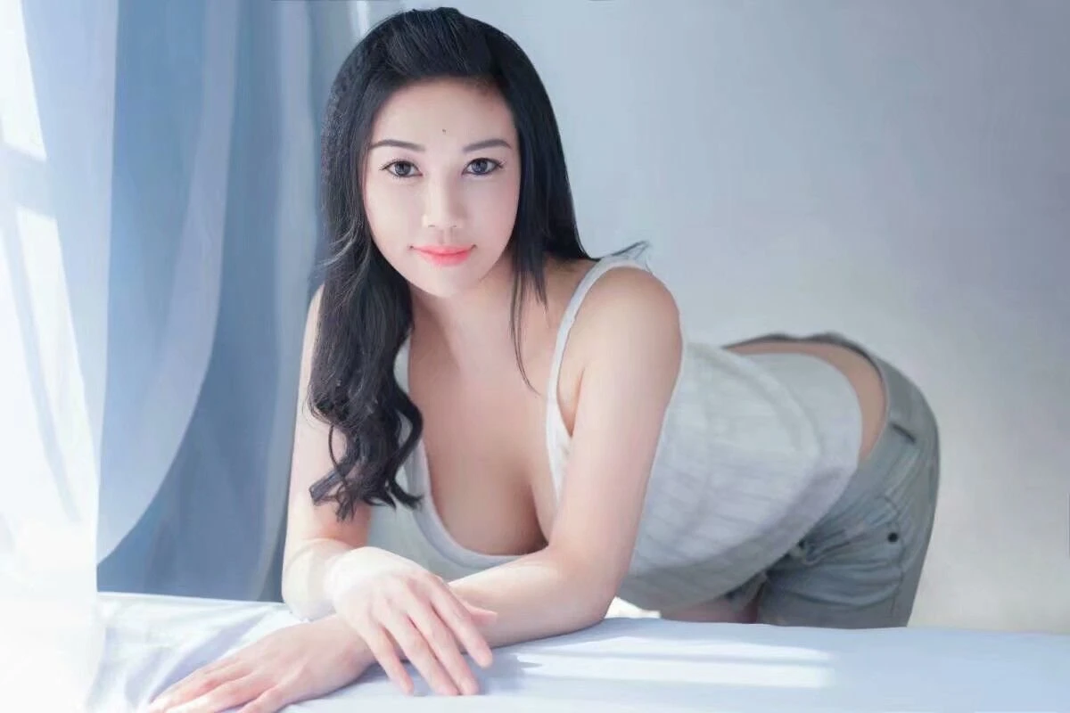 Super Best Lady Duoduo – South Korean escort in Mauritius — 1 / 6