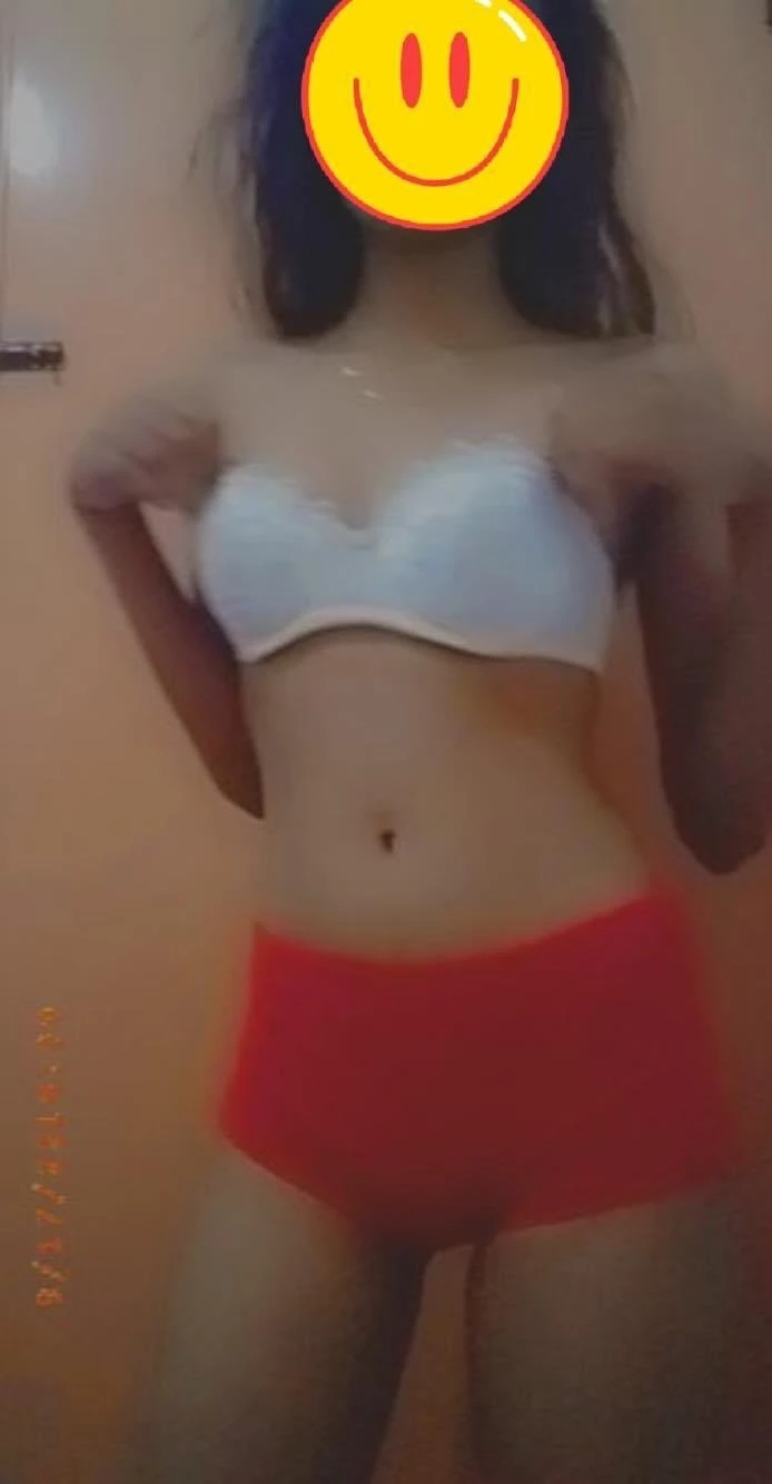 Mayuri Collage Girl – escort in Colombo — 2 / 4