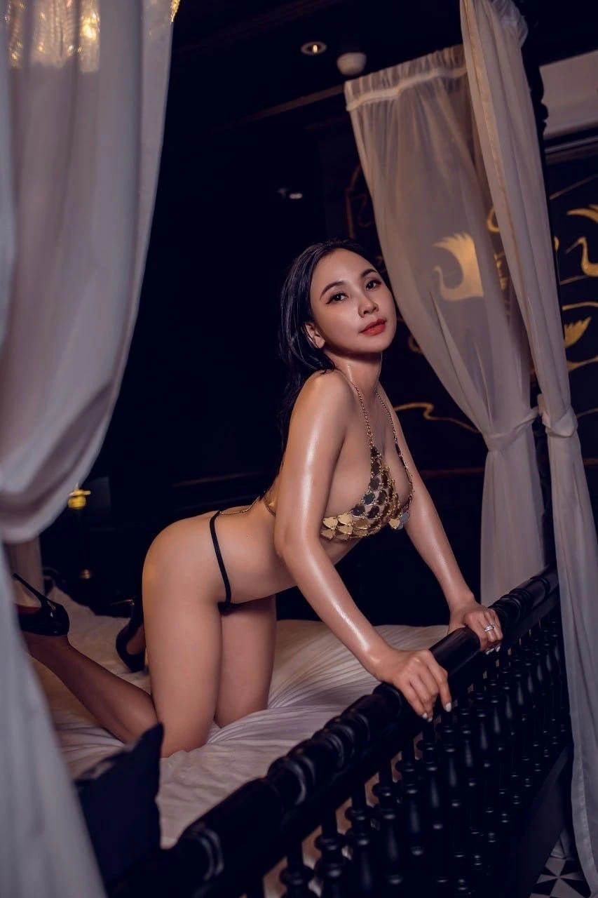 Mia the best OwO – Vietnamese escort in Ho Chi Minh City — 6 / 8