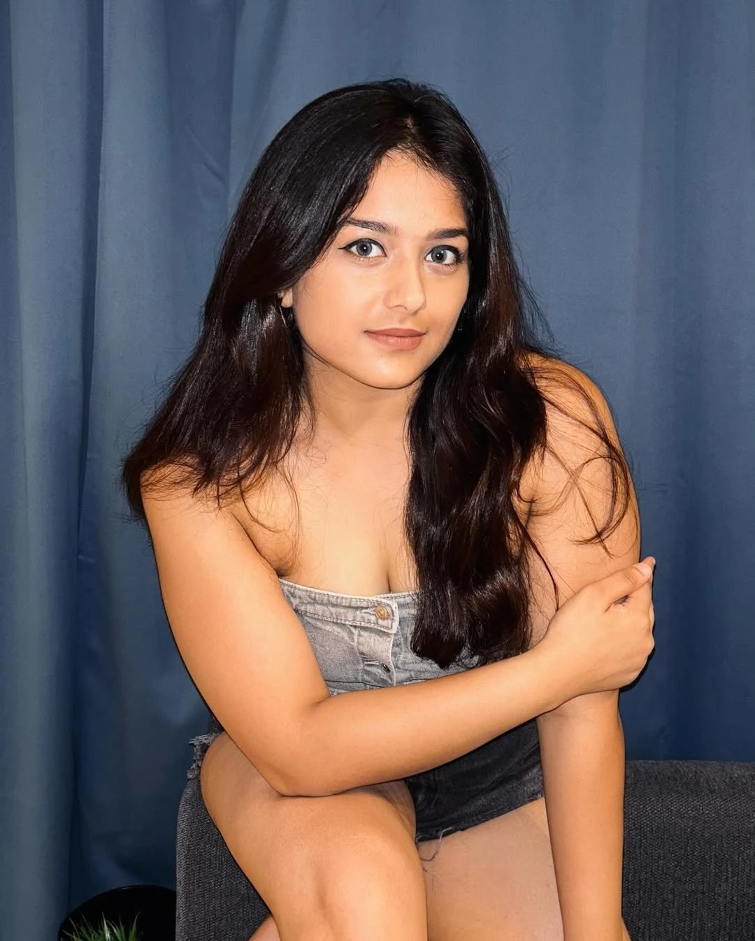 Mega Vora – Indian escort in Mumbai — 3 / 4