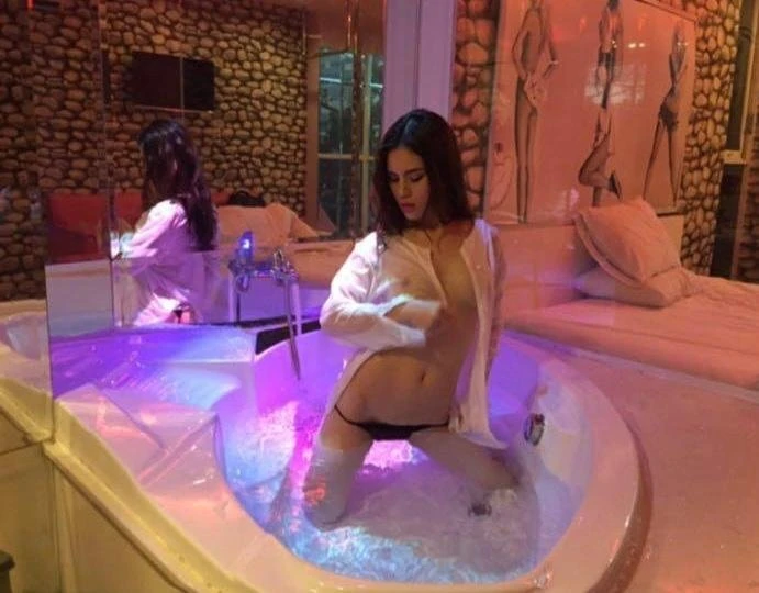 Emily – Vietnamese escort in Ho Chi Minh City — 5 / 12