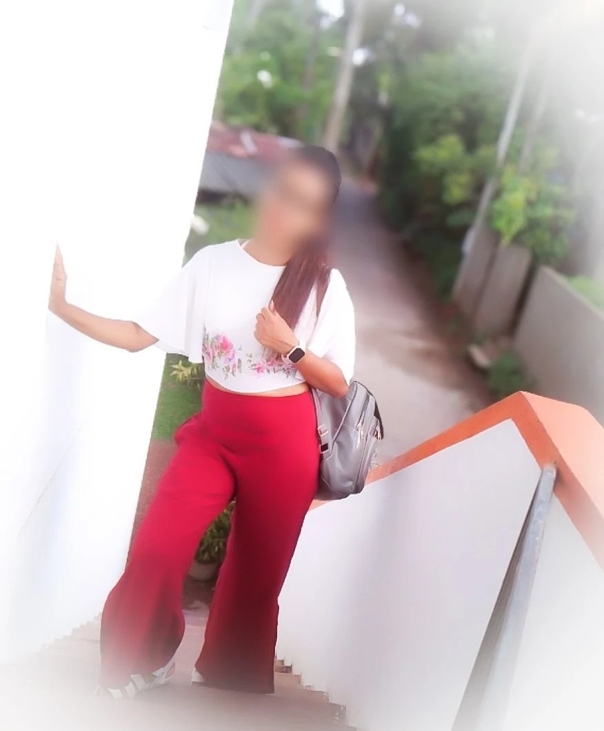 Teesha Meetup "Office Working Girl🥰 – Sri Lankan escort in Colombo — 4 / 7