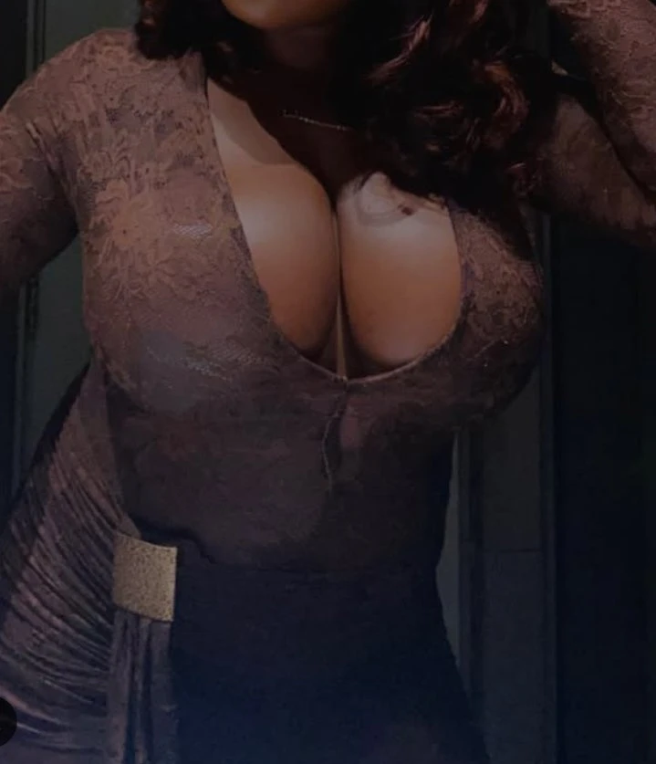 Irene – Canadian escort in Busan — 2 / 3
