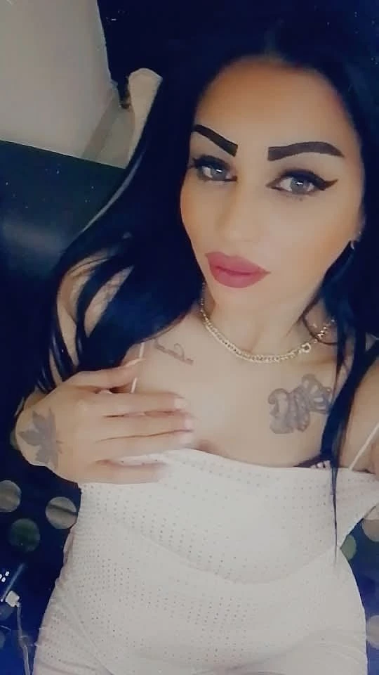 Seleen – Lebanese escort in Beirut — 3 / 7