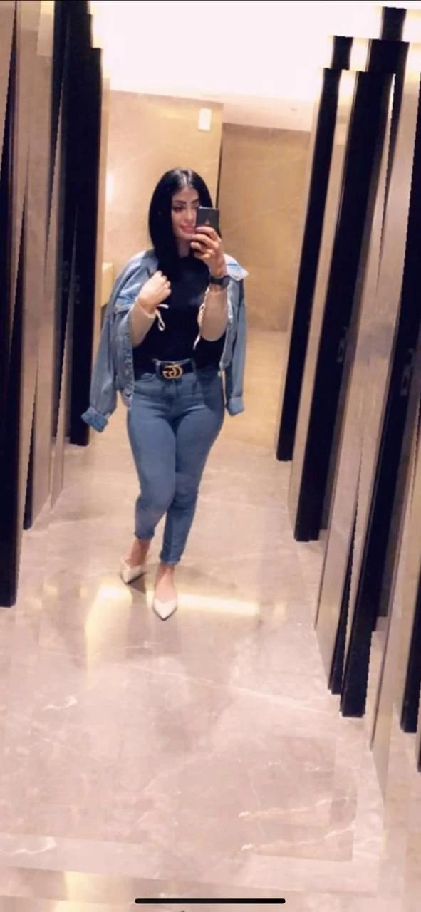 INDIAN/RUSSIAN IN 5STAR INCALLSLS – Indian escort in New Delhi — 3 / 10