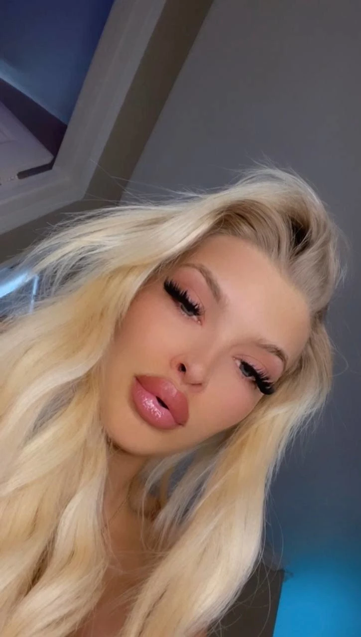 Lilina – Lithuanian escort in Stockholm — 4 / 16