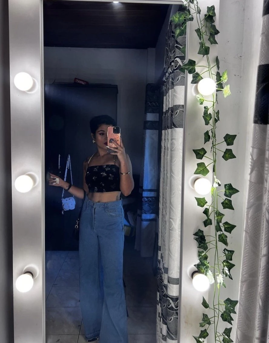 Harshi – escort in Colombo — 2 / 5