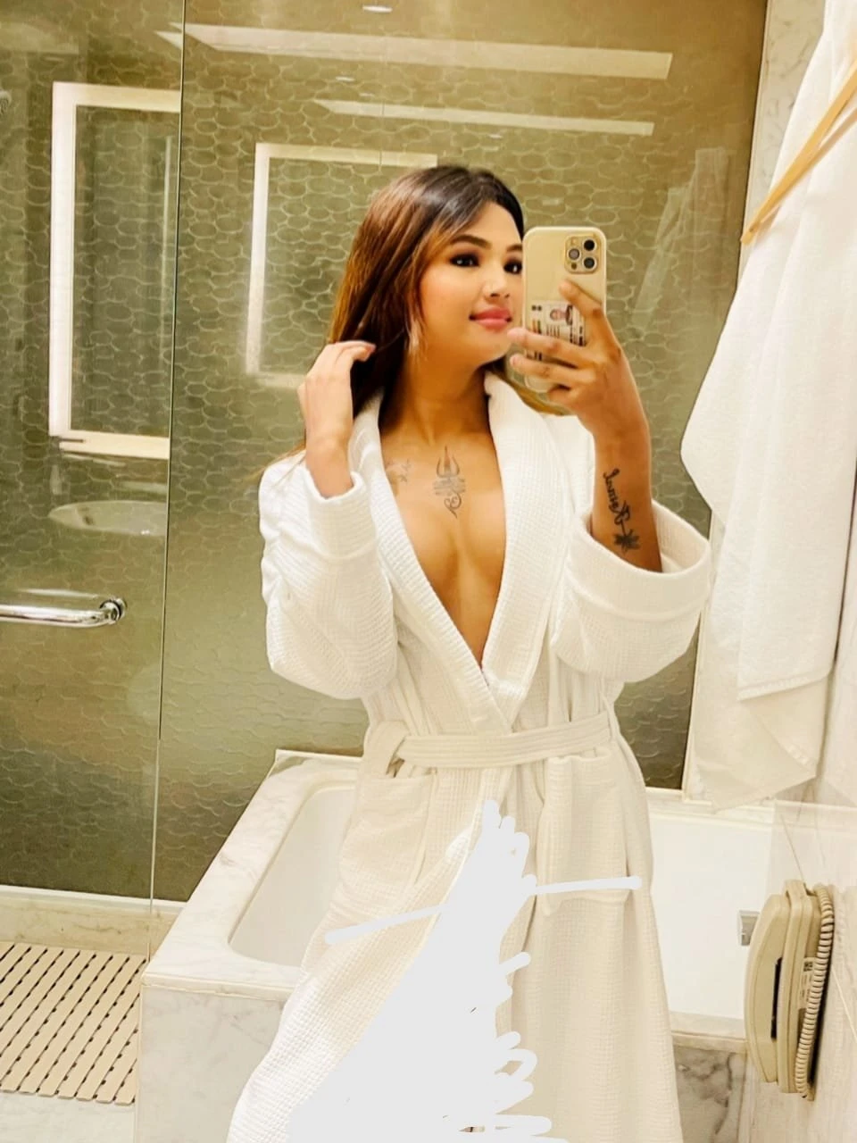 Mistress Jenny – Indian escort in Mumbai — 5 / 14