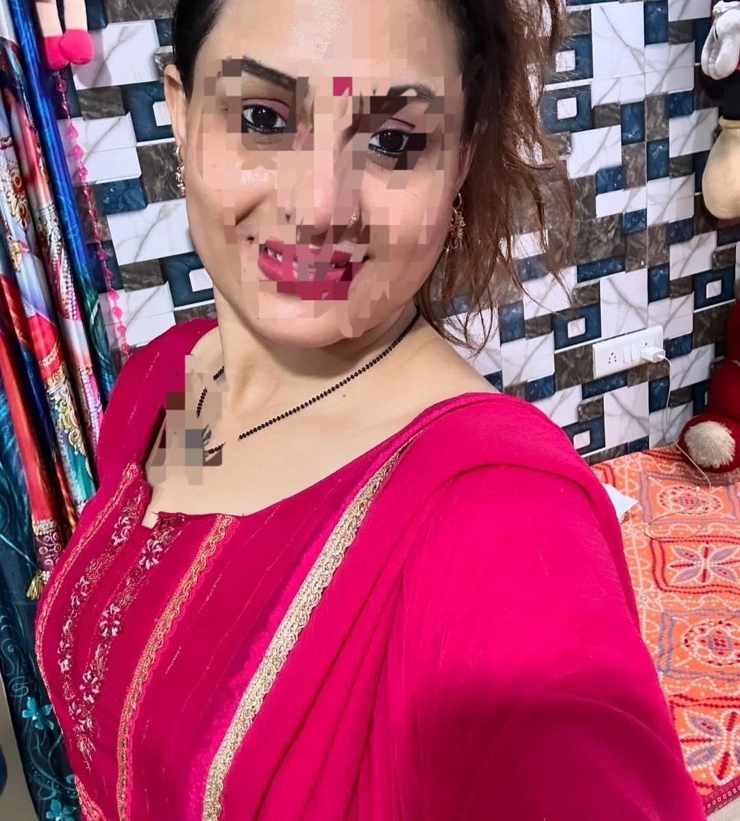 Yashika – Indian escort in Gangtok — 3 / 4