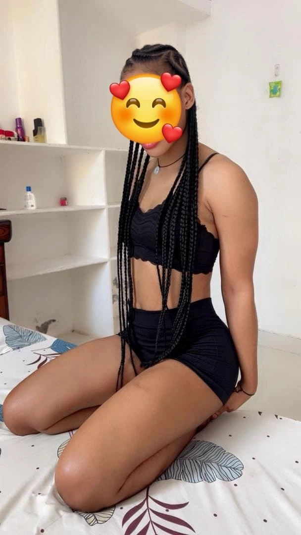 Bouncy Slim/lollipop Booty/Michaela – South African escort in Hyderabad — 4 / 7