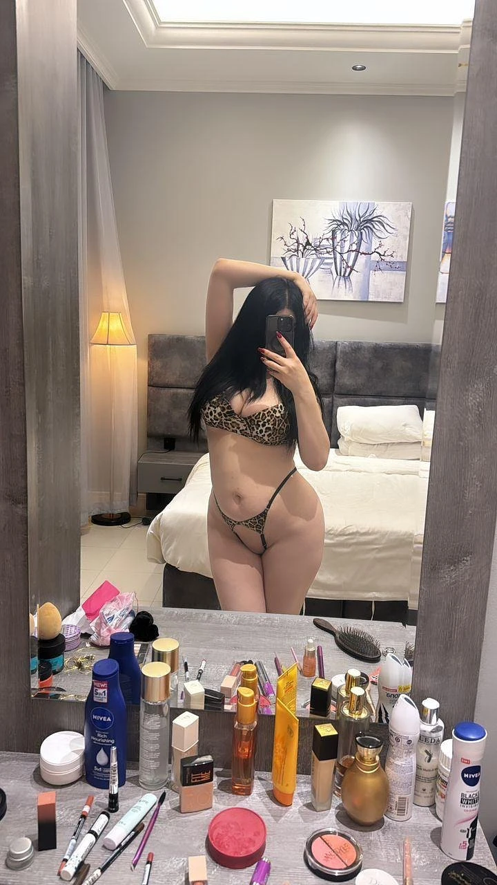 Taylor – escort in Ho Chi Minh City — 3 / 8