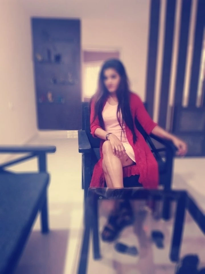 Riya Independent for Real & Cam Show – Indian escort in Mumbai — 1 / 2