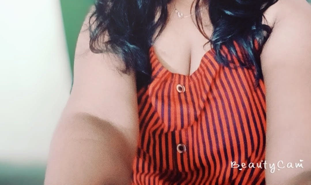 Revathi Das – Indian escort in Thrissur — 4 / 5