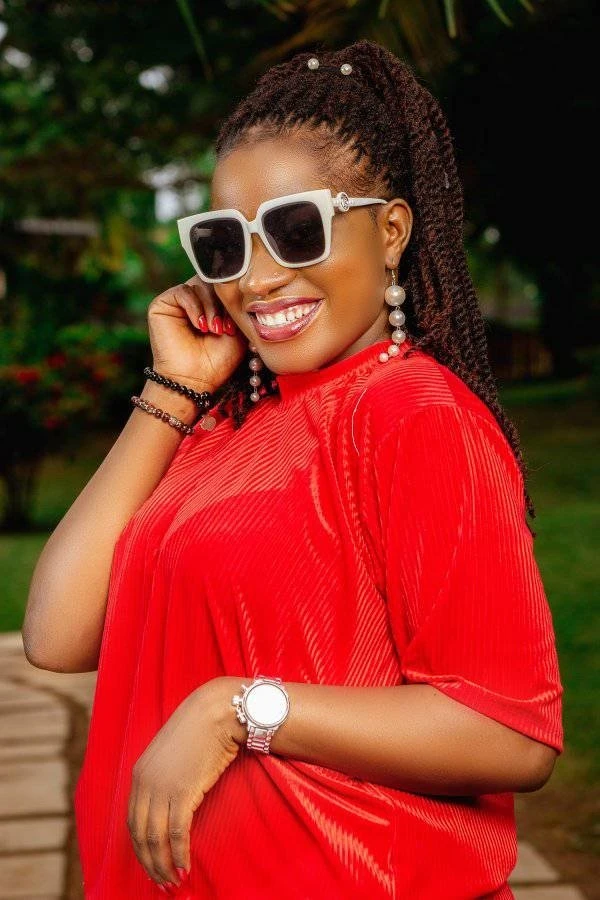 Glosh – Ugandan escort in Kampala — 14 / 15