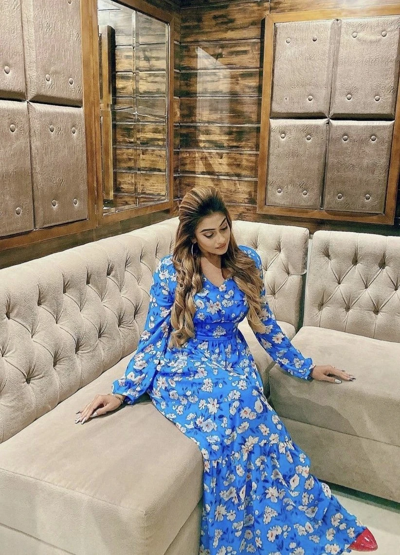 Fallon – escort in Colombo — 5 / 7