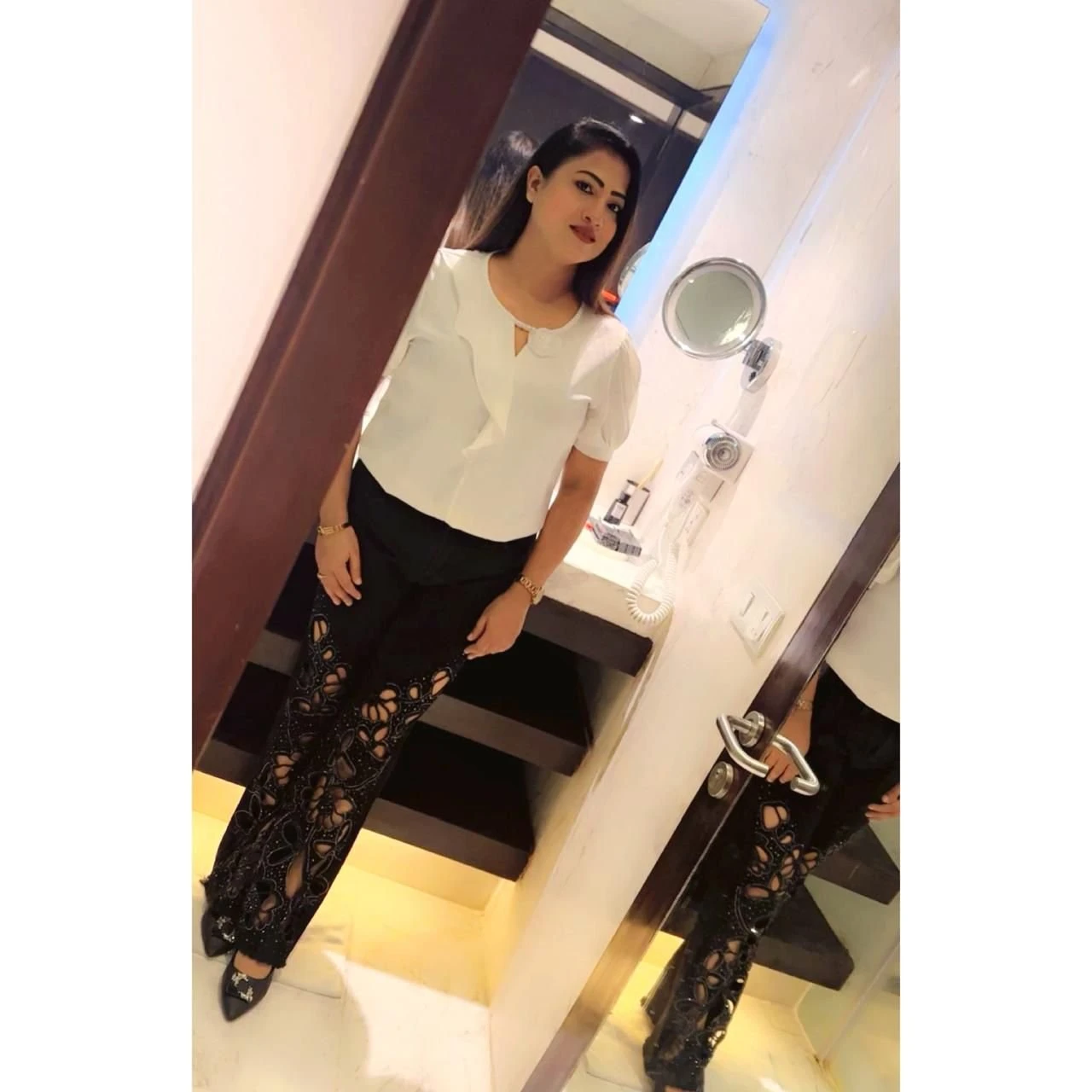 Soniya Roy – Indian escort in Hyderabad — 2 / 8