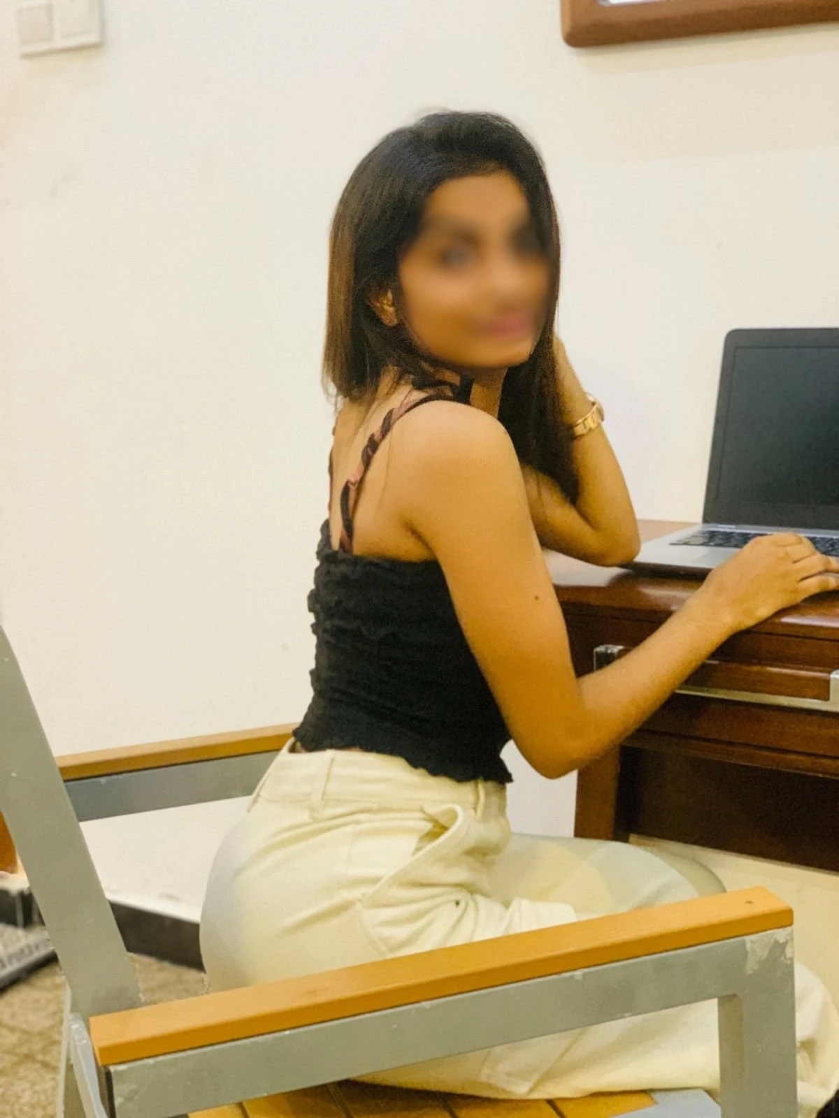 Elsa2003 – Sri Lankan escort in Colombo — 2 / 6