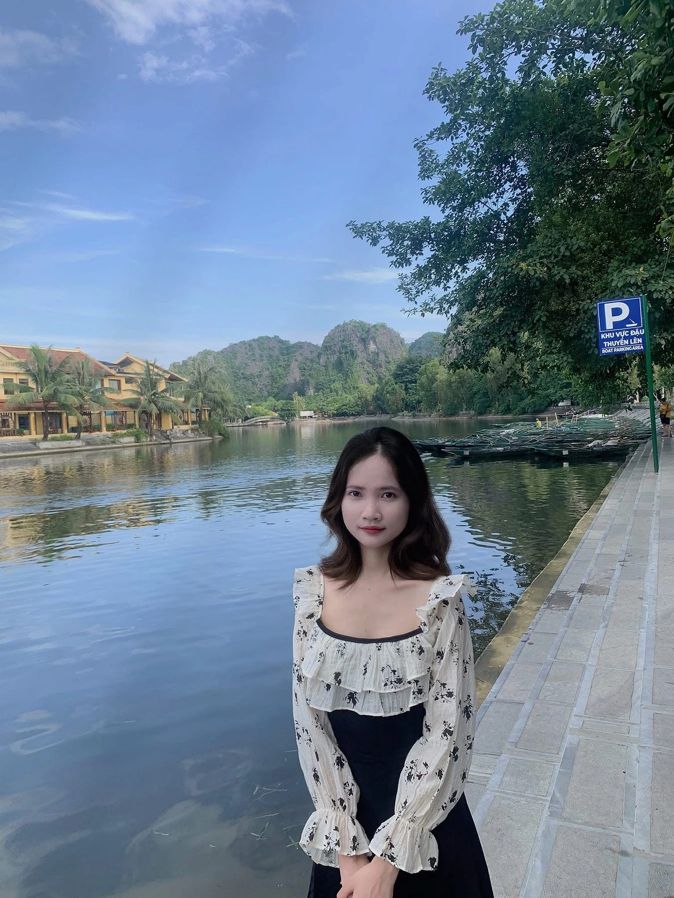 Arwen – South Korean escort in Mumbai — 6 / 8