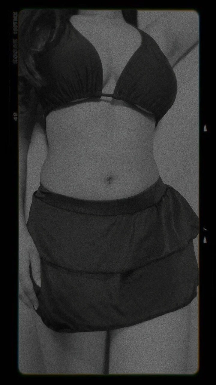 Sexy Riya Only Cam Service – Indian adult performer in Mumbai — 4 / 5