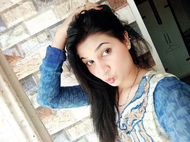 Nimra – Pakistani escort in Islamabad — 9 / 13