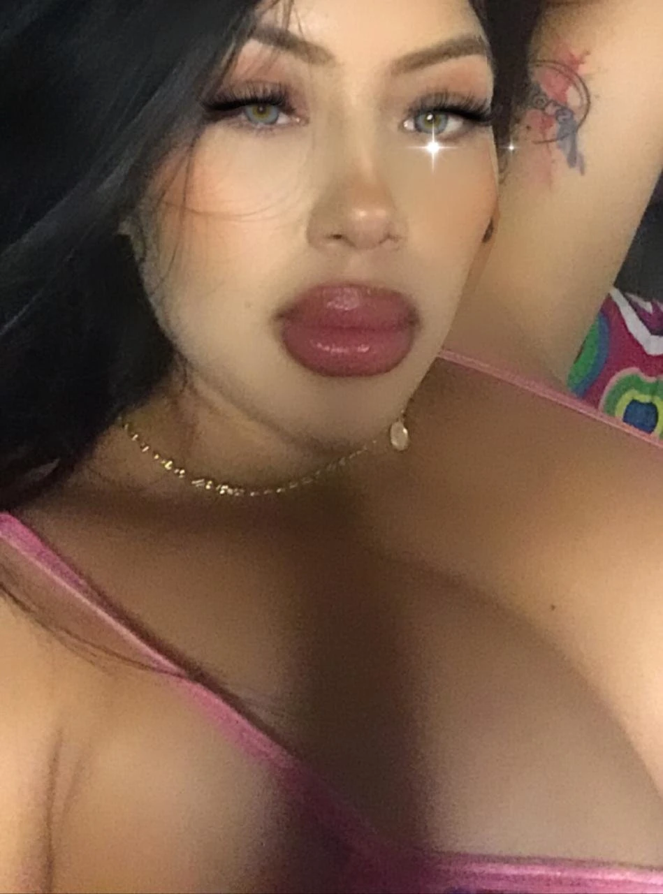 Sofia – Colombian escort in Malta — 2 / 14