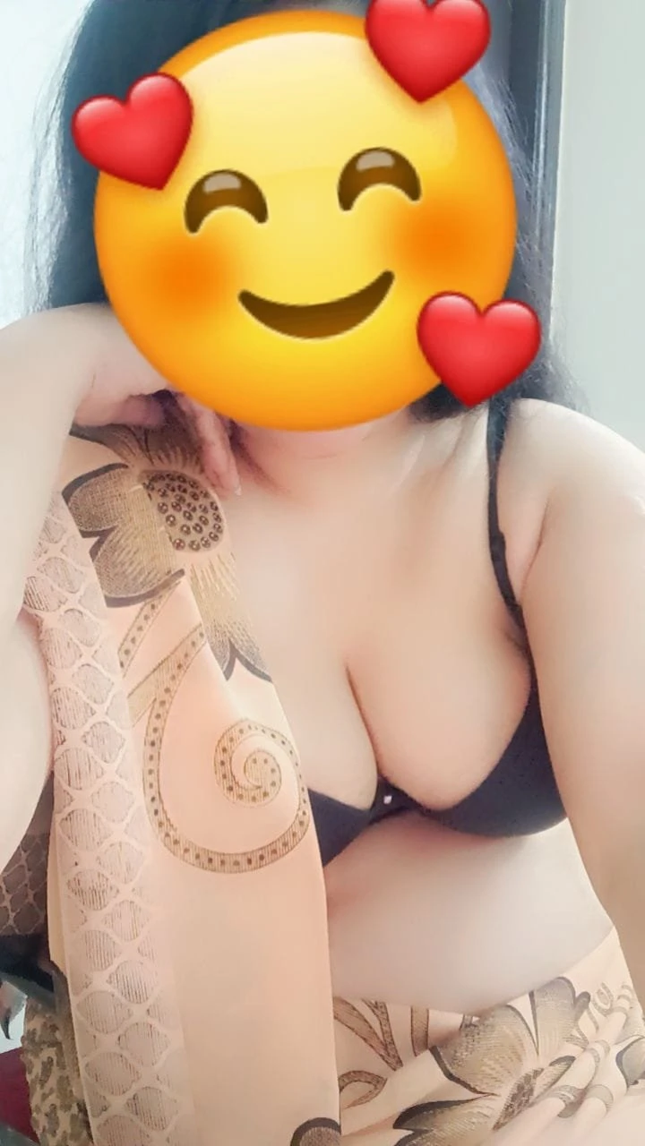 JUHI BHABI IN TOWN – Indian escort in New Delhi — 3 / 6