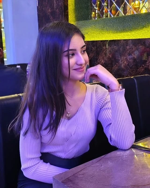 Shruti – Indian escort in Tiruchirapalli — 2 / 4