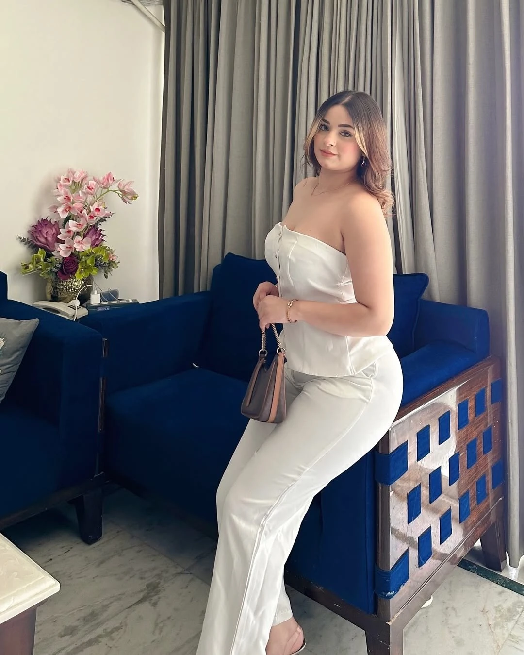 Minakshi – Indian escort in Shimla — 3 / 4