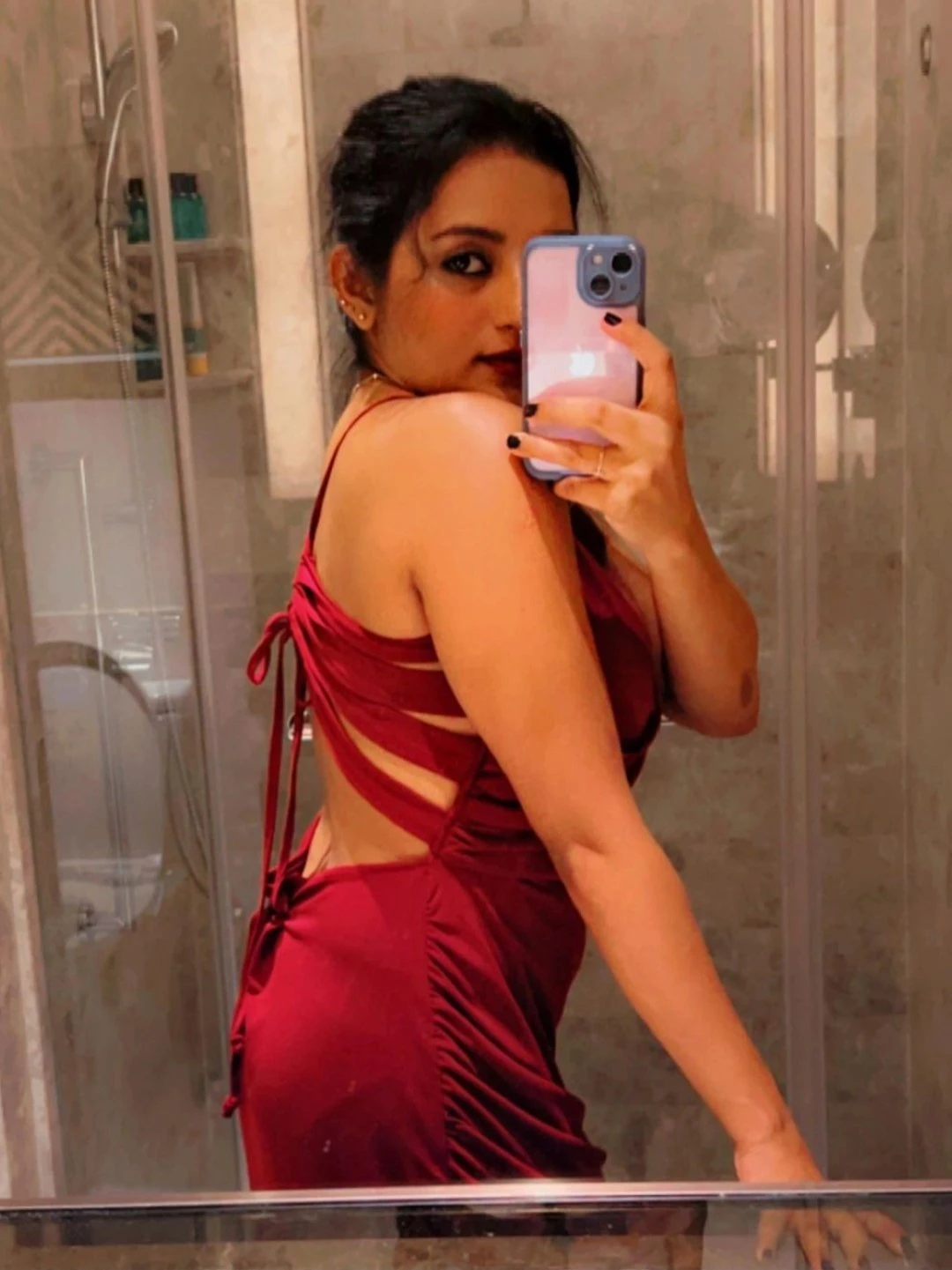 Vini Goddess – Indian dominatrix in Mumbai — 4 / 7