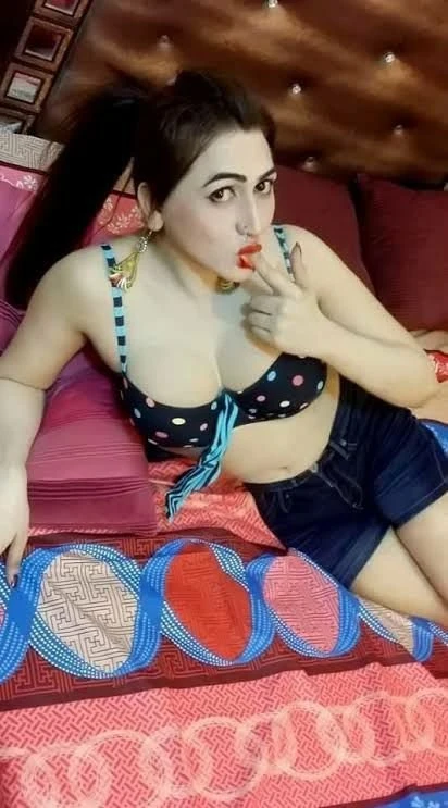 Aliya Gupta – Indian escort in Kolkata — 5 / 10