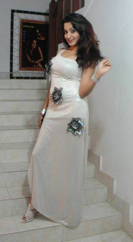 Shree – Indian escort in Mumbai — 2 / 4