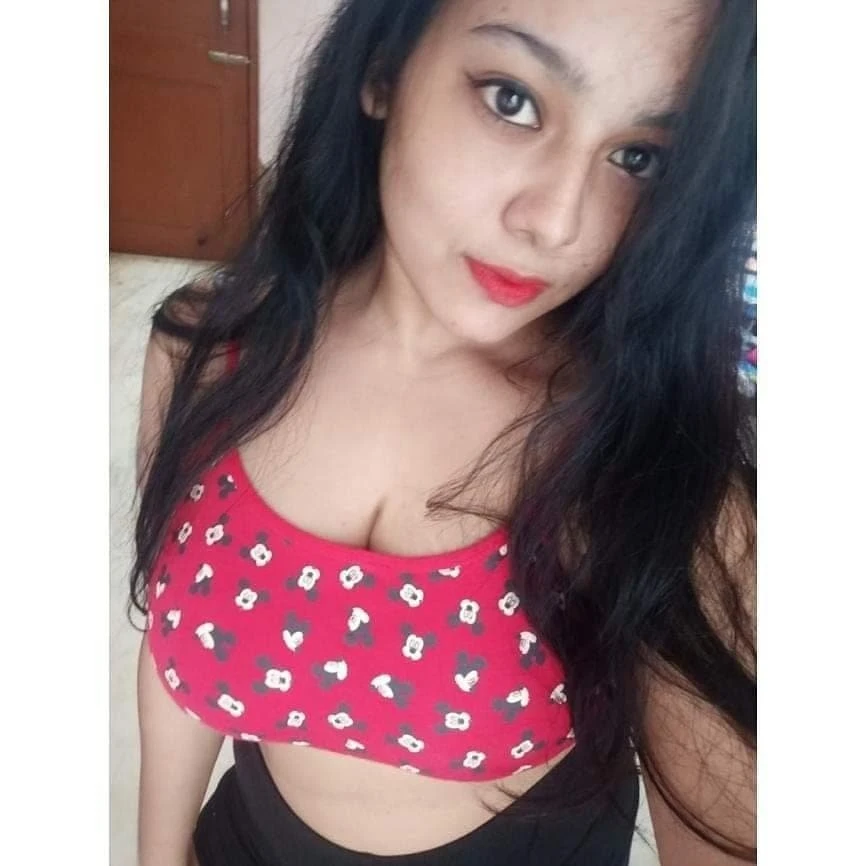 Anamika – Indian escort in Mumbai — 2 / 3
