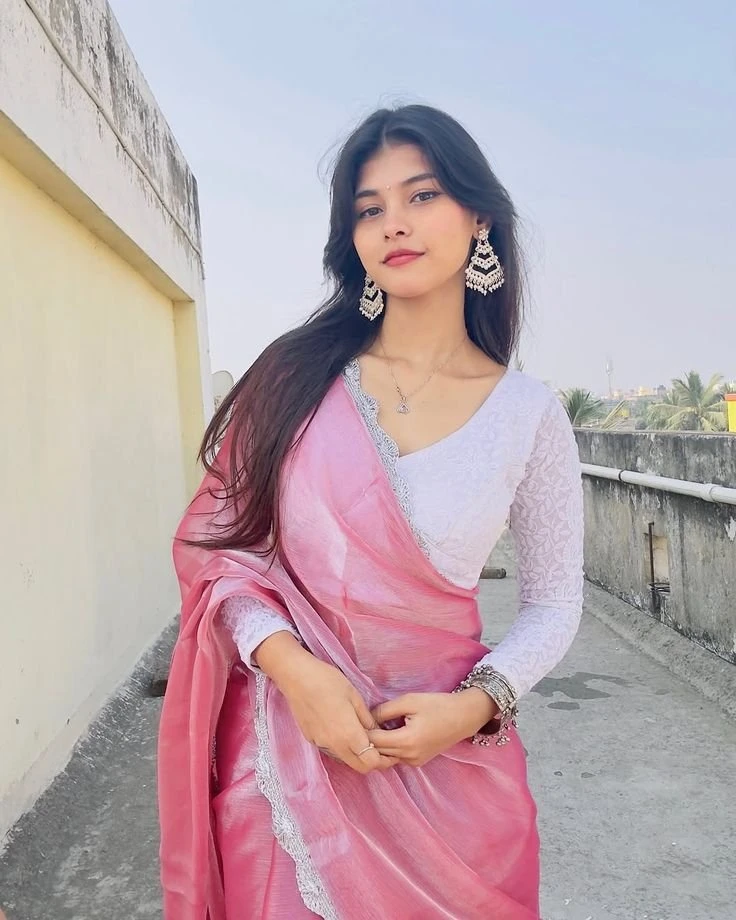 Anushka – escort in Kolkata — 4 / 5