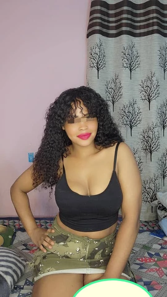 Ciara, Available Now 🟢 – South African escort in New Delhi — 5 / 8