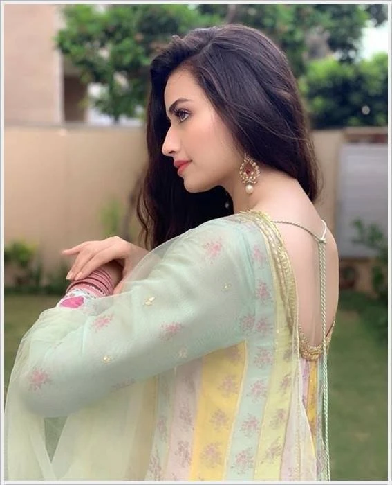 Diya Roy Escort Body to Body Massage – Indian escort in Navi Mumbai — 2 / 5