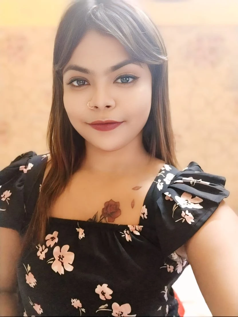 MANISHA CAM SERVICE AND REAL MEET – Indian escort in Kolkata — 4 / 5