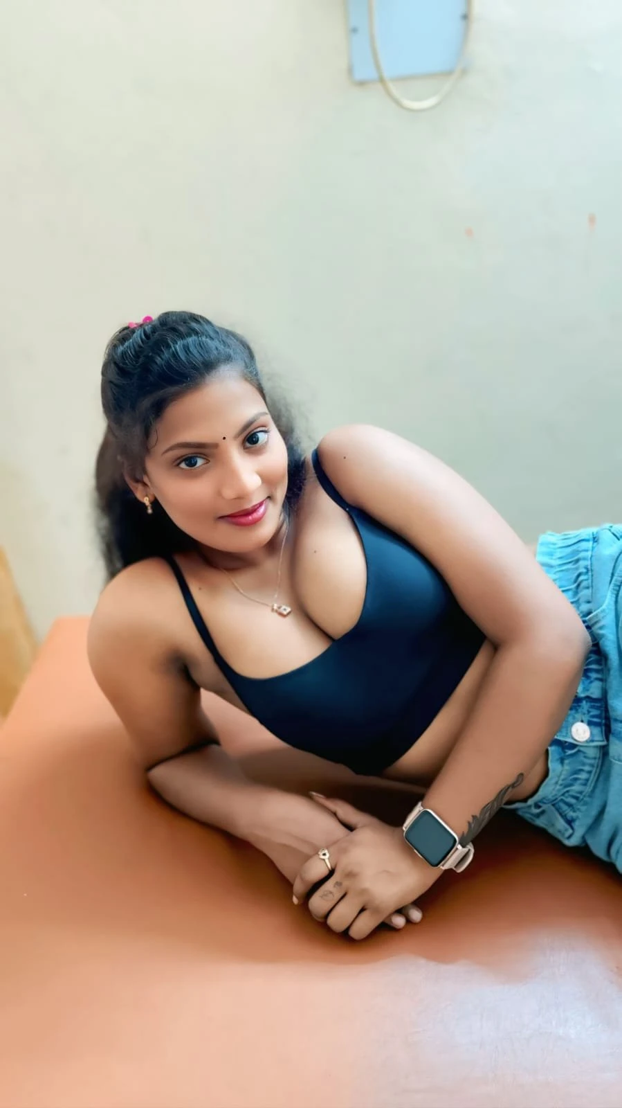 Telugu Hand Cash Independent Girl – Indian escort in Hyderabad — 10 / 11