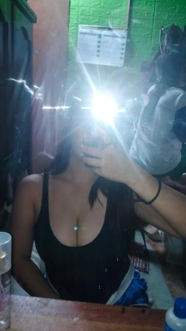 Tiya – Indian escort in Noida — 4 / 9